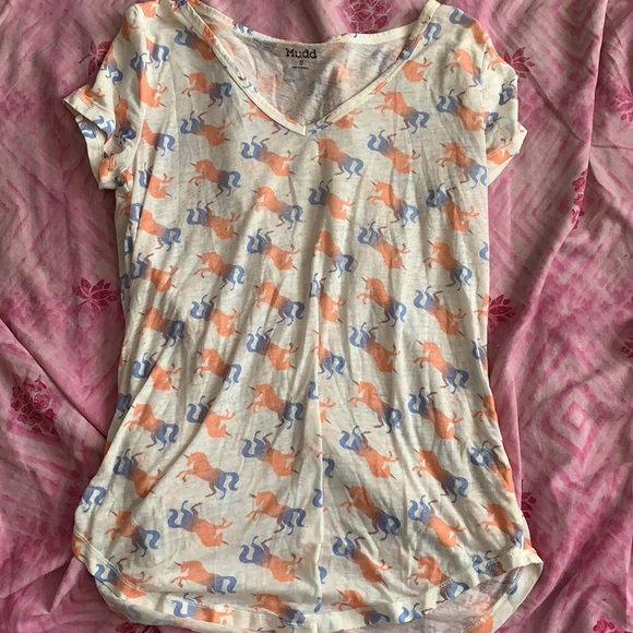 Shirt bundle of Four - Picture 9 of 12